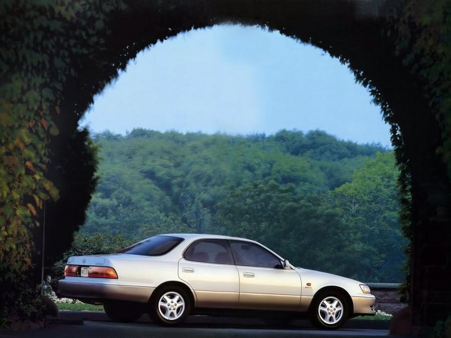  Toyota Windom 1991 года  (фото 2 из 14)